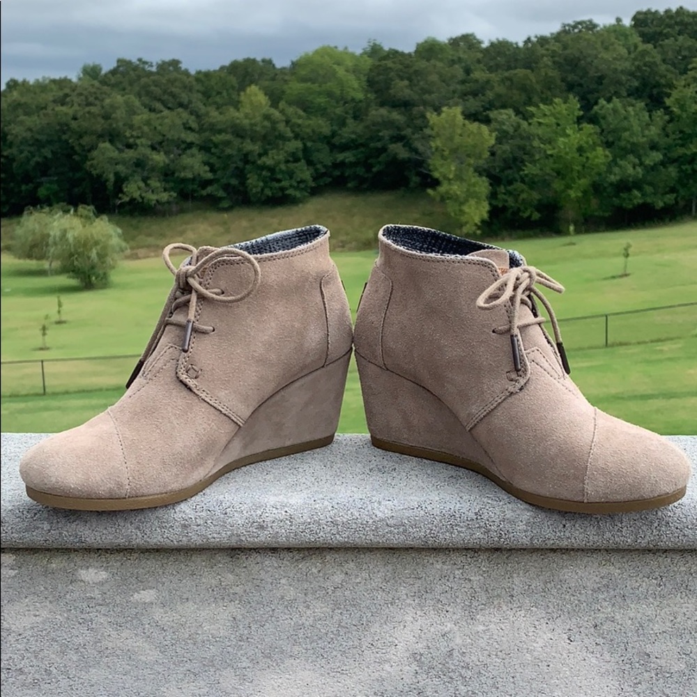 Taupe Tom booties